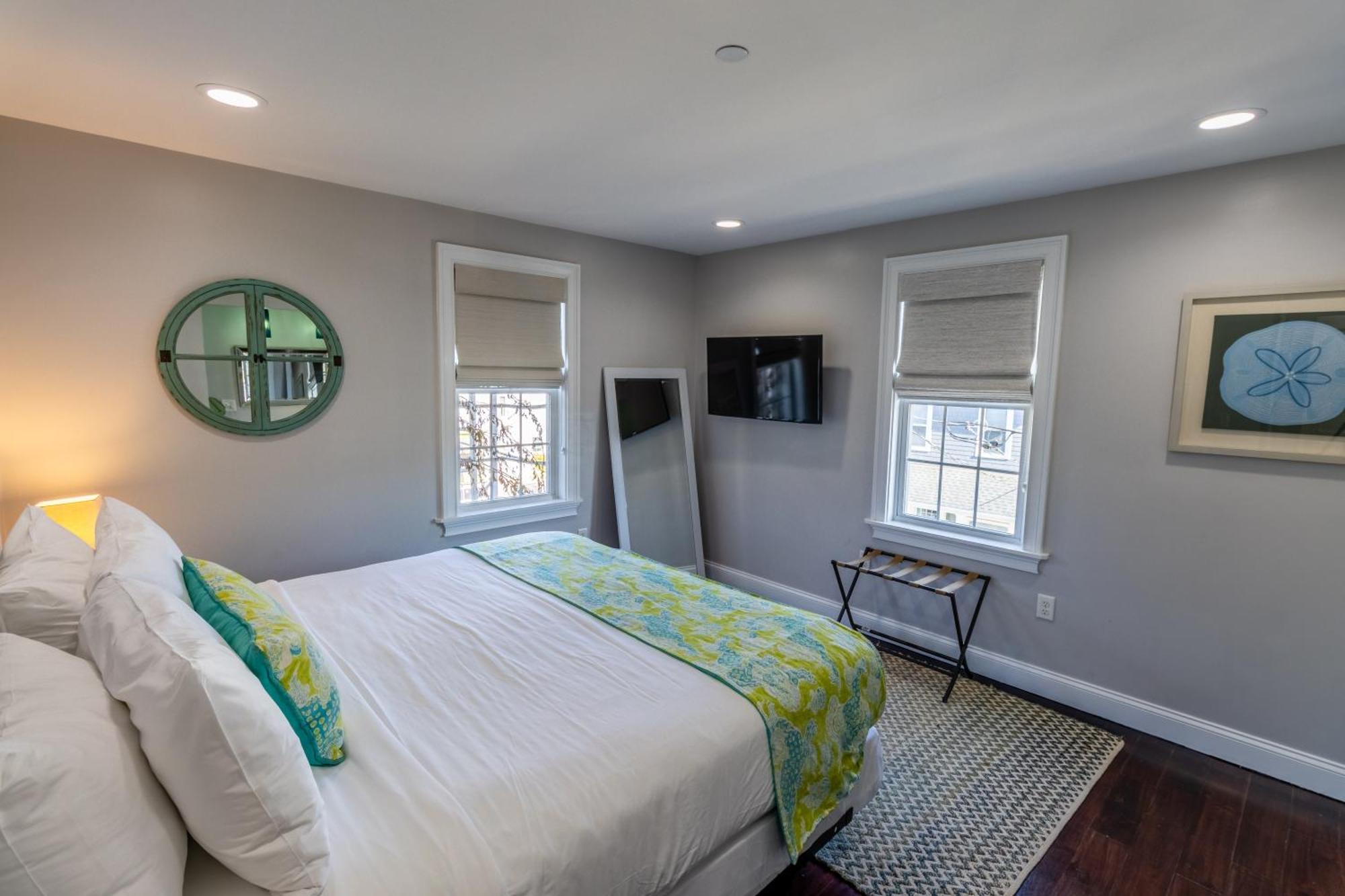 The Newport Lofts - 617 Thames Street Apartment Exterior photo