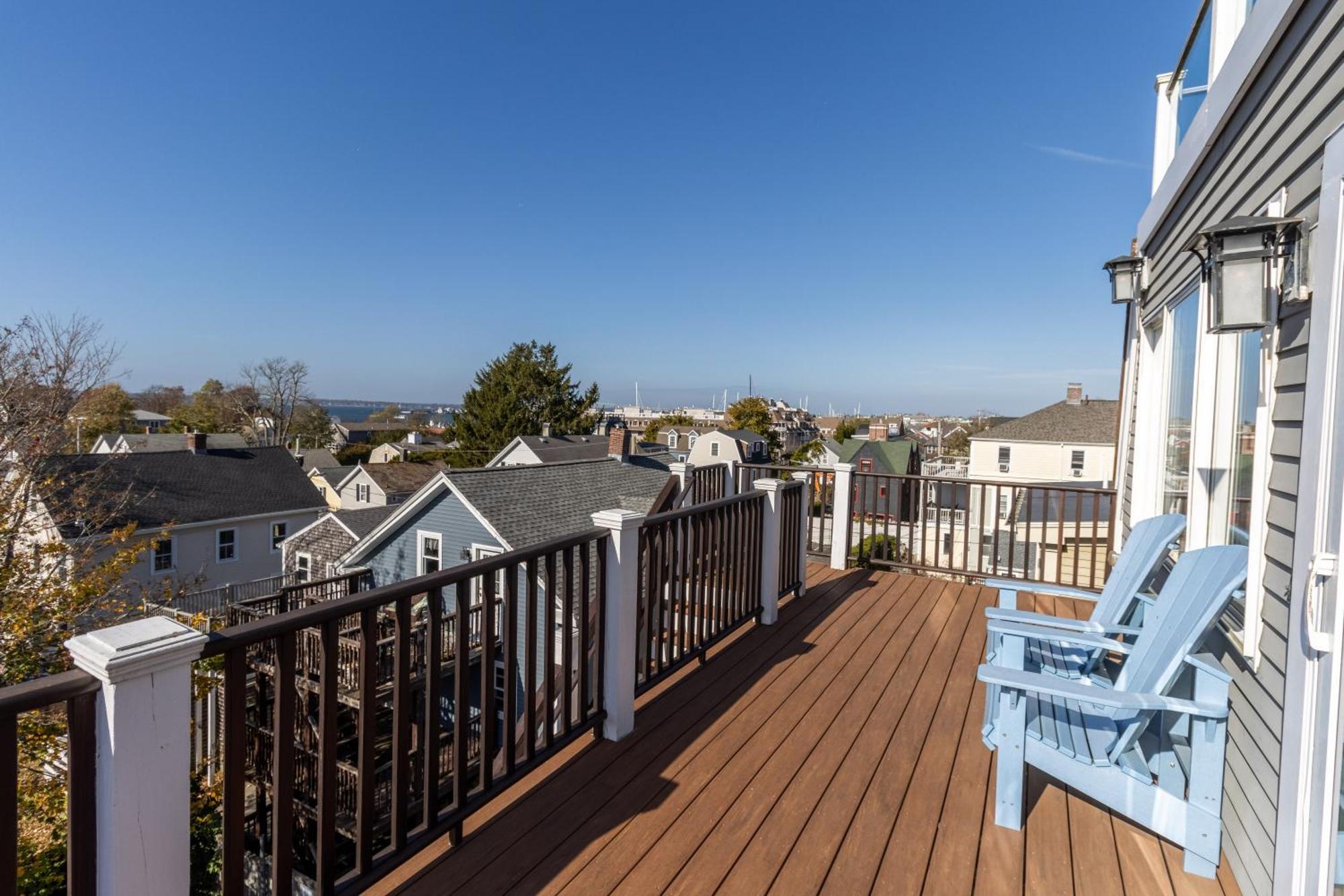The Newport Lofts - 617 Thames Street Apartment Exterior photo